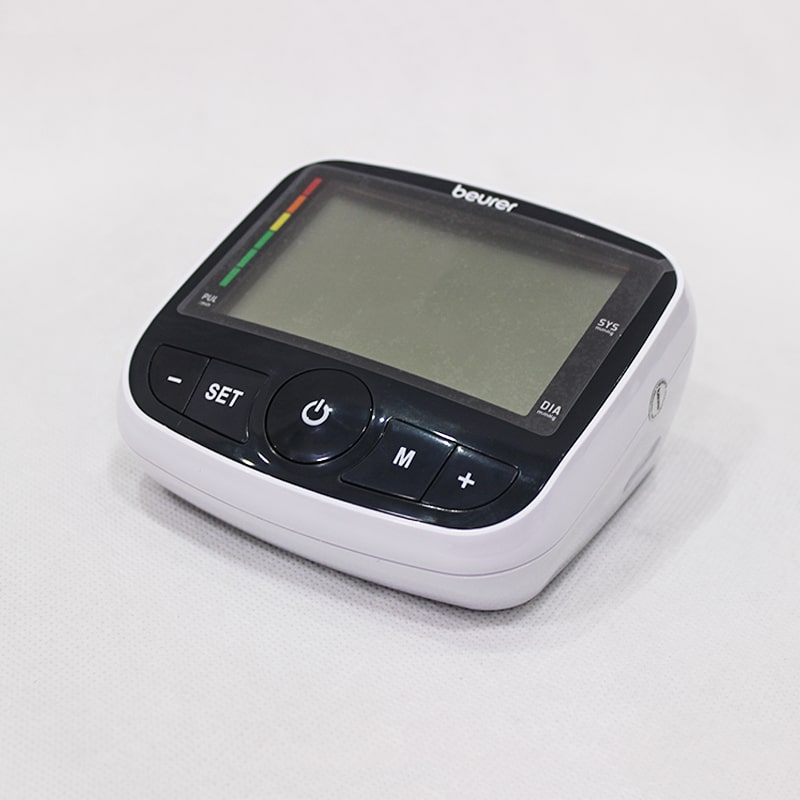 جهاز قياس ضغط الدم ( Beurer BM 40 )