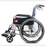 Lightweight folding medical wheelchair. كرسي طبي متحرك خفيف الوزن قابل للطي. - Image 5