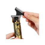 ⁦ماكينة VGR V-085 الذهبية: احترافية التحديد والرسم | VGR V-085 Professional T-Blade Trimmer⁩ - الصورة ⁦8⁩